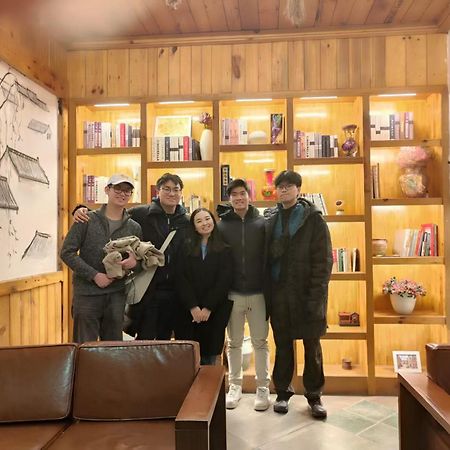 Chong Chong Guesthouse 張家界市 エクステリア 写真